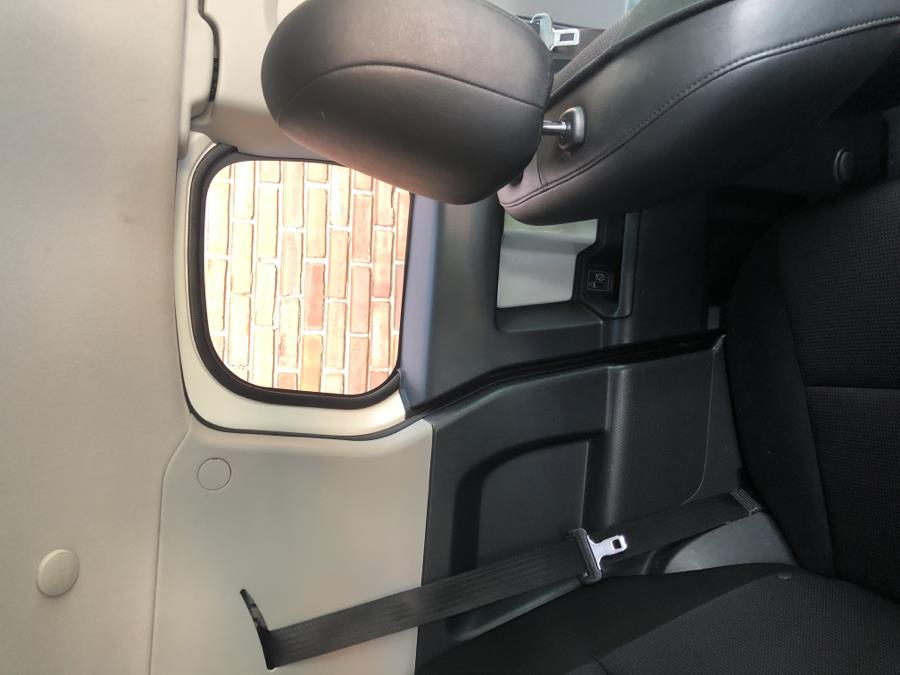 2012 Toyota FJ Cruiser 4WD 4dr Auto, available for sale in Waterbury, Connecticut | National Auto Brokers, Inc.. Waterbury, Connecticut 2012 Toyota FJ Cruiser 4WD 4dr Auto, available for sale in Waterbury, Connecticut | National Auto Brokers, Inc.. Waterbury, Connecticut