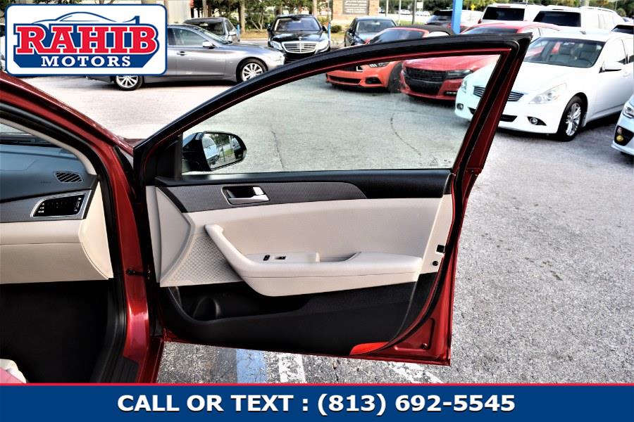 2015 Hyundai Sonata 4dr Sdn 2.4L SE, available for sale in Winter Park, Florida | Rahib Motors. Winter Park, Florida 2015 Hyundai Sonata 4dr Sdn 2.4L SE, available for sale in Winter Park, Florida | Rahib Motors. Winter Park, Florida