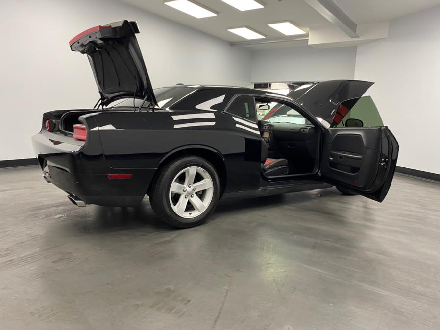Used Dodge Challenger 2dr Cpe R/T 2012 | M Auto Group. Elizabeth, New Jersey Used Dodge Challenger 2dr Cpe R/T 2012 | M Auto Group. Elizabeth, New Jersey