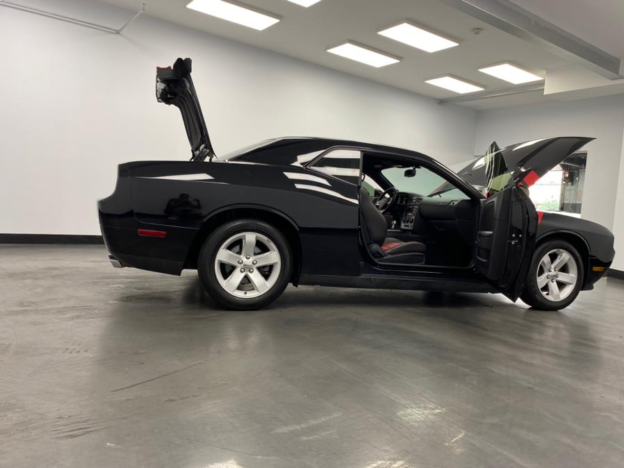 Used Dodge Challenger 2dr Cpe R/T 2012 | M Auto Group. Elizabeth, New Jersey Used Dodge Challenger 2dr Cpe R/T 2012 | M Auto Group. Elizabeth, New Jersey
