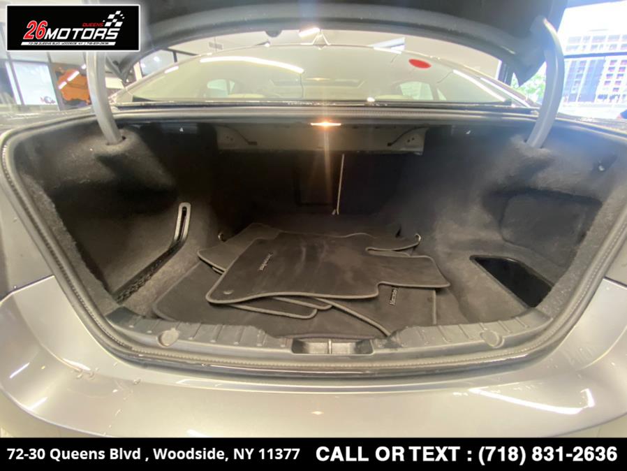Used BMW 5 Series 4dr Sdn 528i xDrive AWD 2012 | 26 Motors Queens. Woodside, New York Used BMW 5 Series 4dr Sdn 528i xDrive AWD 2012 | 26 Motors Queens. Woodside, New York