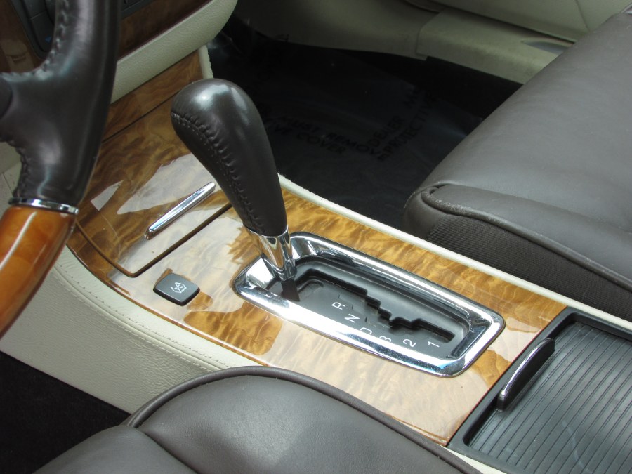 2009 Cadillac DTS 4dr Sdn w/1SA, available for sale in East Windsor, Connecticut | United Auto Sales of E Windsor, Inc. East Windsor, Connecticut 2009 Cadillac DTS 4dr Sdn w/1SA, available for sale in East Windsor, Connecticut | United Auto Sales of E Windsor, Inc. East Windsor, Connecticut