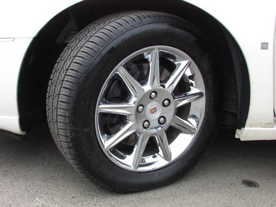 2009 Cadillac DTS 4dr Sdn w/1SA, available for sale in East Windsor, Connecticut | United Auto Sales of E Windsor, Inc. East Windsor, Connecticut 2009 Cadillac DTS 4dr Sdn w/1SA, available for sale in East Windsor, Connecticut | United Auto Sales of E Windsor, Inc. East Windsor, Connecticut