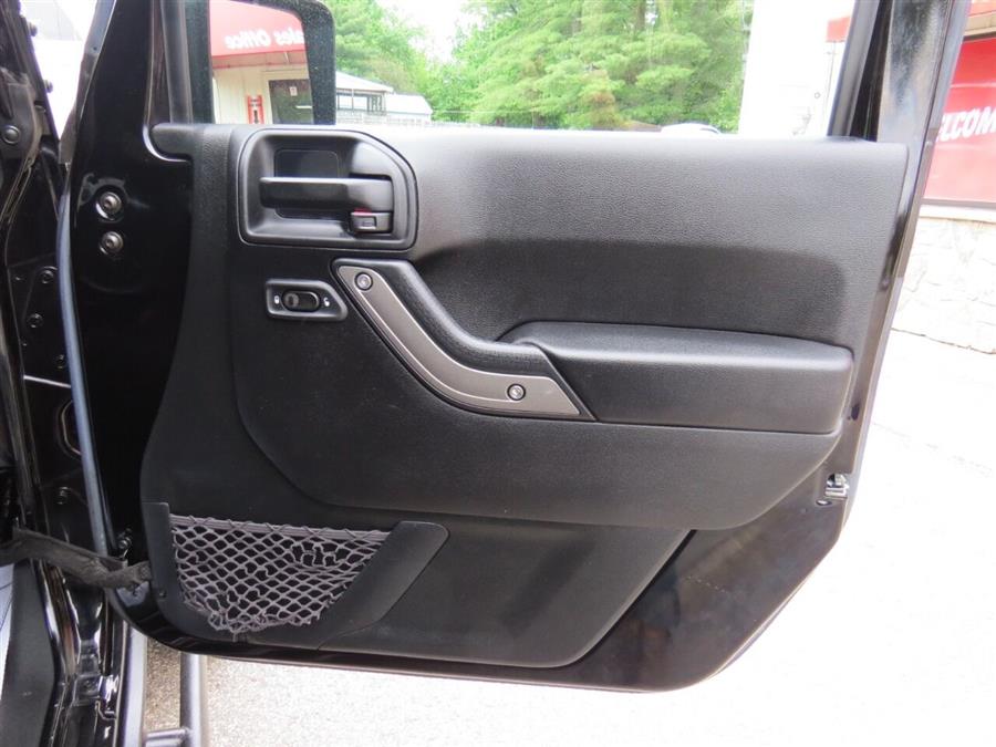 Used Jeep Wrangler Unlimited Sport S 4x4 4dr SUV 2017 | Lake City Exports Inc. Auburn, Maine Used Jeep Wrangler Unlimited Sport S 4x4 4dr SUV 2017 | Lake City Exports Inc. Auburn, Maine