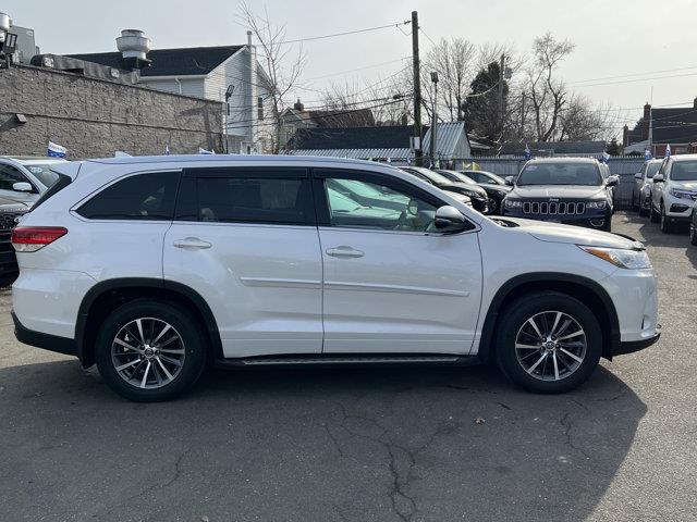 Used Toyota Highlander XLE 2018 | NY Luxury Motors. Elmont, New York Used Toyota Highlander XLE 2018 | NY Luxury Motors. Elmont, New York