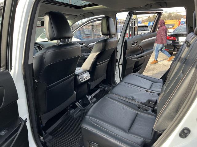 Used Toyota Highlander XLE 2018 | NY Luxury Motors. Elmont, New York Used Toyota Highlander XLE 2018 | NY Luxury Motors. Elmont, New York