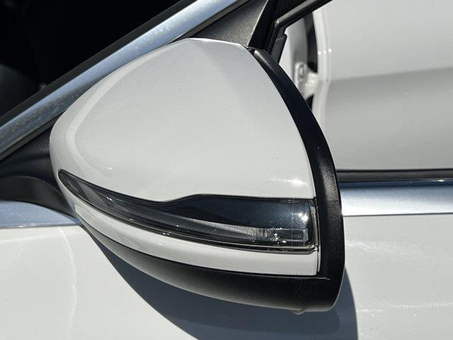 2018 Mercedes-benz C-class C 300, available for sale in Elmont, New York | NY Luxury Motors. Elmont, New York 2018 Mercedes-benz C-class C 300, available for sale in Elmont, New York | NY Luxury Motors. Elmont, New York