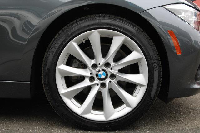 Used BMW 3 Series 320i xDrive 2018 | NY Luxury Motors. Elmont, New York Used BMW 3 Series 320i xDrive 2018 | NY Luxury Motors. Elmont, New York