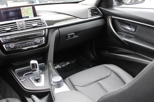 Used BMW 3 Series 320i xDrive 2018 | NY Luxury Motors. Elmont, New York Used BMW 3 Series 320i xDrive 2018 | NY Luxury Motors. Elmont, New York