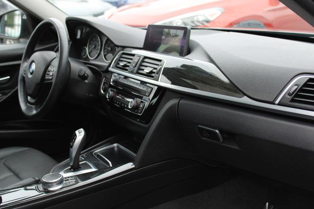 Used BMW 3 Series 320i xDrive 2018 | NY Luxury Motors. Elmont, New York Used BMW 3 Series 320i xDrive 2018 | NY Luxury Motors. Elmont, New York