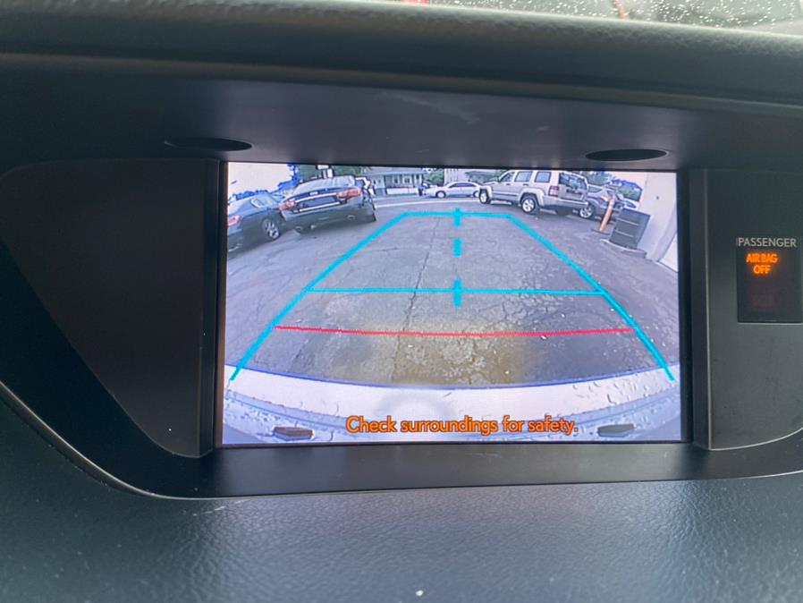 Used Lexus ES 350 4dr Sdn 2013 | CT Auto. Bridgeport, Connecticut Used Lexus ES 350 4dr Sdn 2013 | CT Auto. Bridgeport, Connecticut