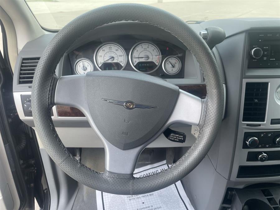 2009 Chrysler Town & Country 4dr Wgn Touring, available for sale in Elida, Ohio | Josh's All Under Ten LLC. Elida, Ohio 2009 Chrysler Town & Country 4dr Wgn Touring, available for sale in Elida, Ohio | Josh's All Under Ten LLC. Elida, Ohio