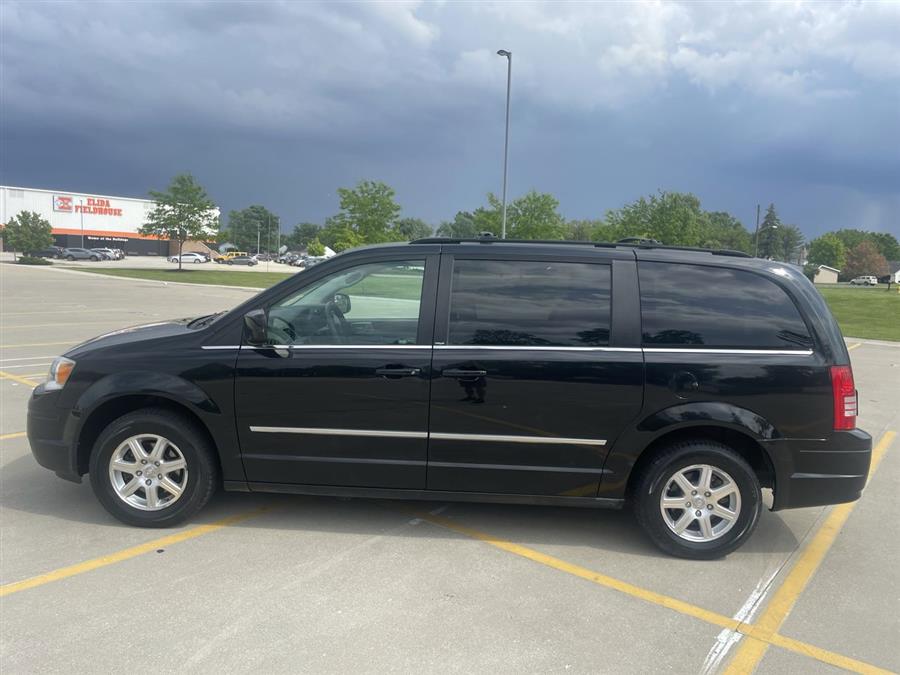 2009 Chrysler Town & Country 4dr Wgn Touring, available for sale in Elida, Ohio | Josh's All Under Ten LLC. Elida, Ohio 2009 Chrysler Town & Country 4dr Wgn Touring, available for sale in Elida, Ohio | Josh's All Under Ten LLC. Elida, Ohio