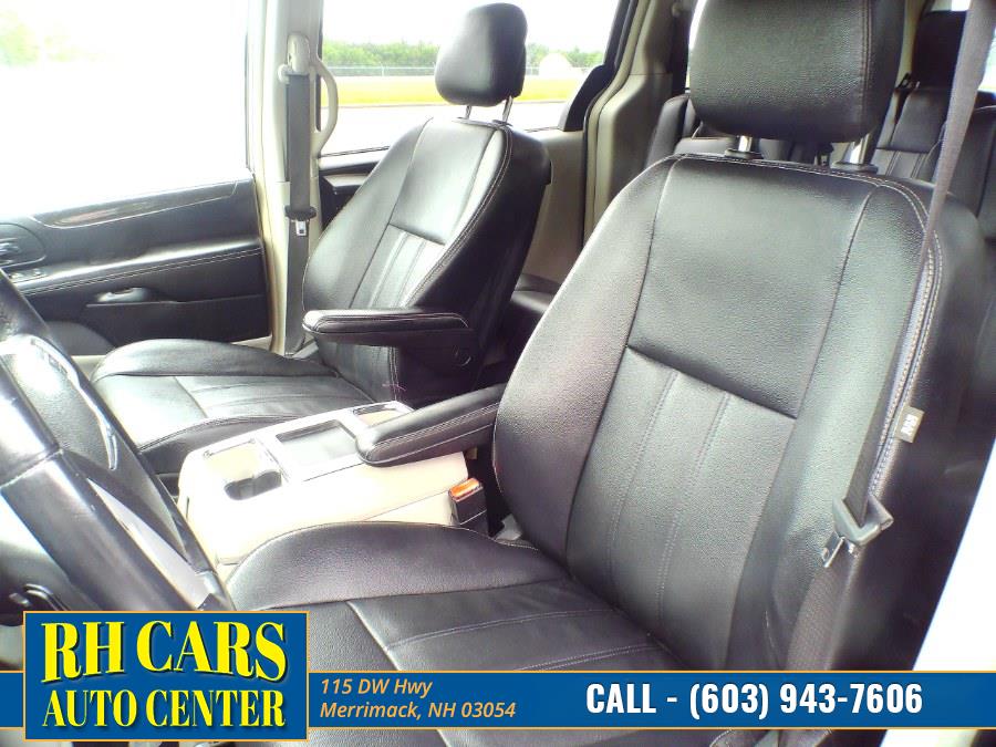 Used Chrysler Town & Country 4dr Wgn Touring 2014 | RH Cars LLC. Merrimack, New Hampshire Used Chrysler Town & Country 4dr Wgn Touring 2014 | RH Cars LLC. Merrimack, New Hampshire