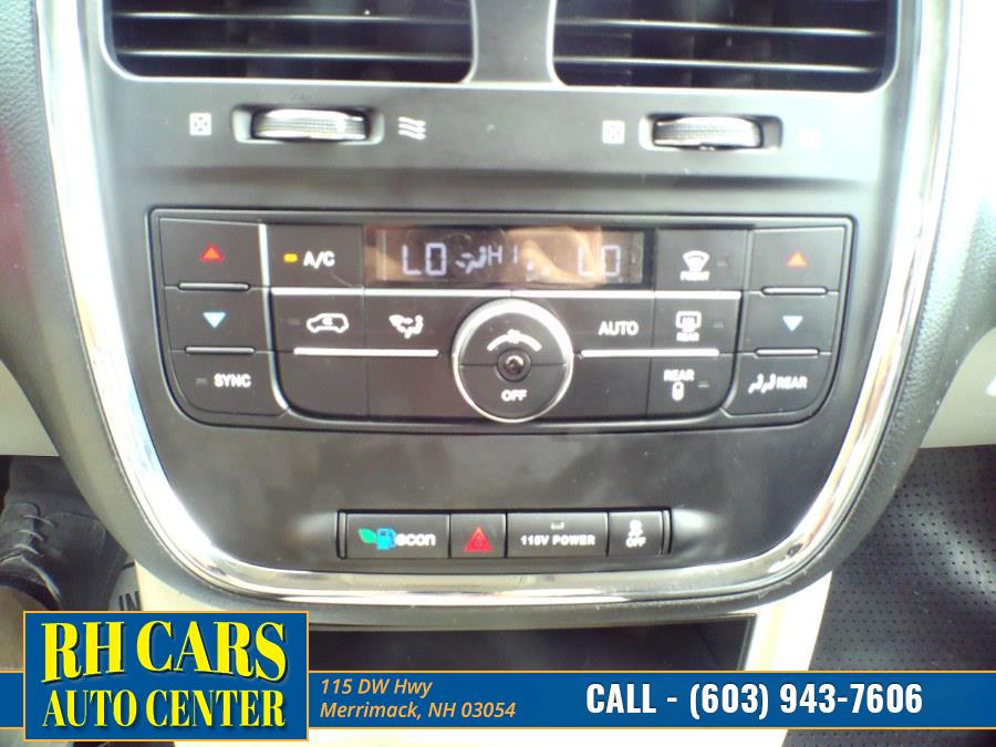 Used Chrysler Town & Country 4dr Wgn Touring 2014 | RH Cars LLC. Merrimack, New Hampshire Used Chrysler Town & Country 4dr Wgn Touring 2014 | RH Cars LLC. Merrimack, New Hampshire
