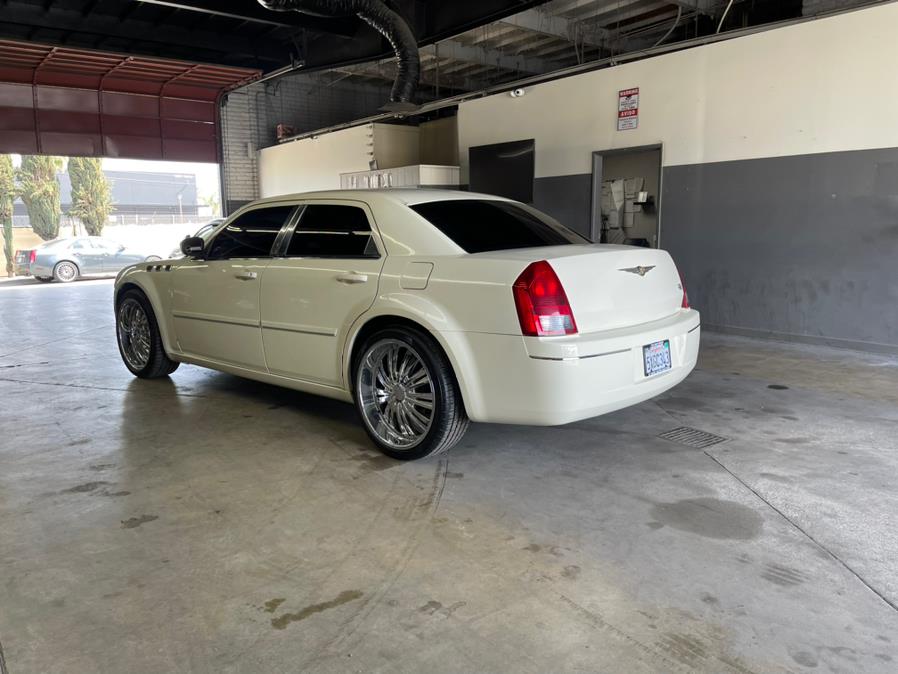 Used Chrysler 300 4dr Sdn 300 Touring *Ltd Avail* 2005 | U Save Auto Auction. Garden Grove, California Used Chrysler 300 4dr Sdn 300 Touring *Ltd Avail* 2005 | U Save Auto Auction. Garden Grove, California