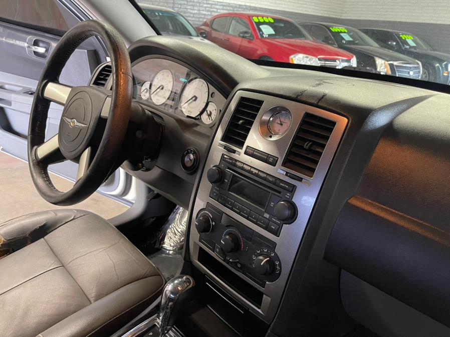 Used Chrysler 300 4dr Sdn 300 Touring *Ltd Avail* 2005 | U Save Auto Auction. Garden Grove, California Used Chrysler 300 4dr Sdn 300 Touring *Ltd Avail* 2005 | U Save Auto Auction. Garden Grove, California