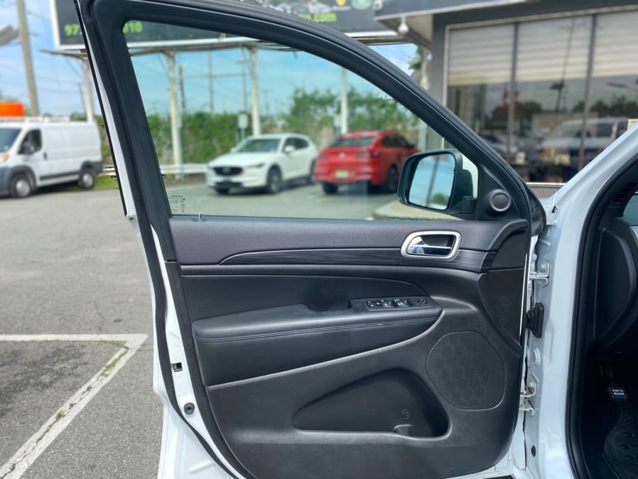 2019 Jeep Grand Cherokee Altitude 4x4, available for sale in Lodi, New Jersey | European Auto Expo. Lodi, New Jersey 2019 Jeep Grand Cherokee Altitude 4x4, available for sale in Lodi, New Jersey | European Auto Expo. Lodi, New Jersey
