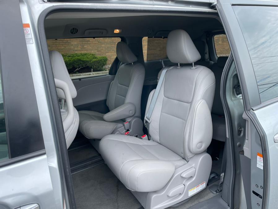 2019 Toyota Sienna Limited Premium FWD 7-Passenger (Natl), available for sale in Brooklyn, New York | Worlds Best Auto Inc. Brooklyn, New York 2019 Toyota Sienna Limited Premium FWD 7-Passenger (Natl), available for sale in Brooklyn, New York | Worlds Best Auto Inc. Brooklyn, New York