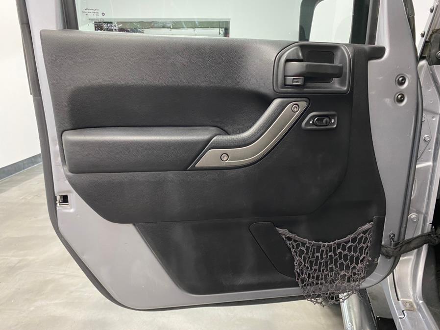 Used Jeep Wrangler Unlimited 4WD 4dr Whilly Wheler 2015 | M Auto Group. Elizabeth, New Jersey Used Jeep Wrangler Unlimited 4WD 4dr Whilly Wheler 2015 | M Auto Group. Elizabeth, New Jersey