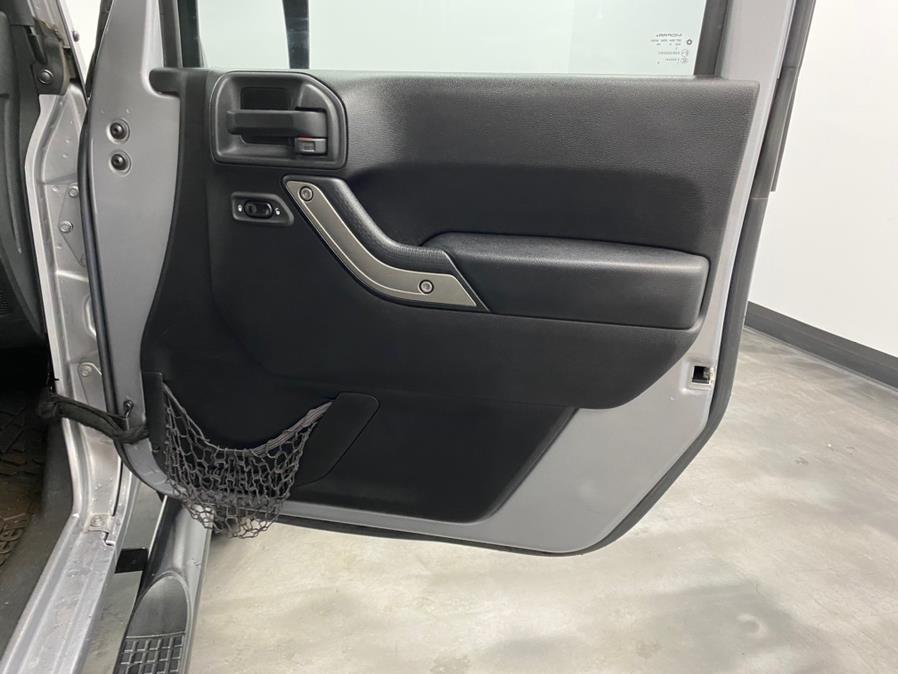 Used Jeep Wrangler Unlimited 4WD 4dr Whilly Wheler 2015 | M Auto Group. Elizabeth, New Jersey Used Jeep Wrangler Unlimited 4WD 4dr Whilly Wheler 2015 | M Auto Group. Elizabeth, New Jersey