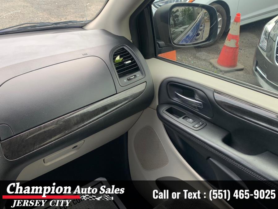 2019 Dodge Grand Caravan SE Plus Wagon, available for sale in Jersey City, New Jersey | Champion Auto Sales. Jersey City, New Jersey 2019 Dodge Grand Caravan SE Plus Wagon, available for sale in Jersey City, New Jersey | Champion Auto Sales. Jersey City, New Jersey