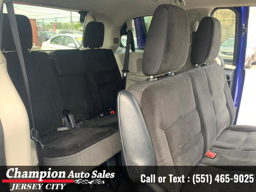 2019 Dodge Grand Caravan SE Plus Wagon, available for sale in Jersey City, New Jersey | Champion Auto Sales. Jersey City, New Jersey 2019 Dodge Grand Caravan SE Plus Wagon, available for sale in Jersey City, New Jersey | Champion Auto Sales. Jersey City, New Jersey