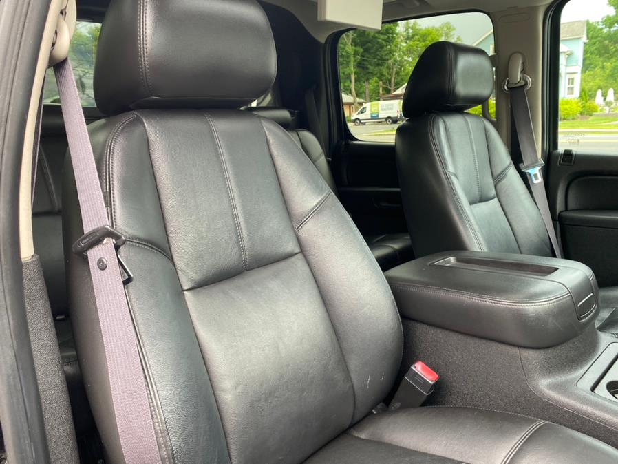 Used Chevrolet Avalanche 4WD Crew Cab LT 2012 | Lava Motors 2 Inc. Canton, Connecticut Used Chevrolet Avalanche 4WD Crew Cab LT 2012 | Lava Motors 2 Inc. Canton, Connecticut