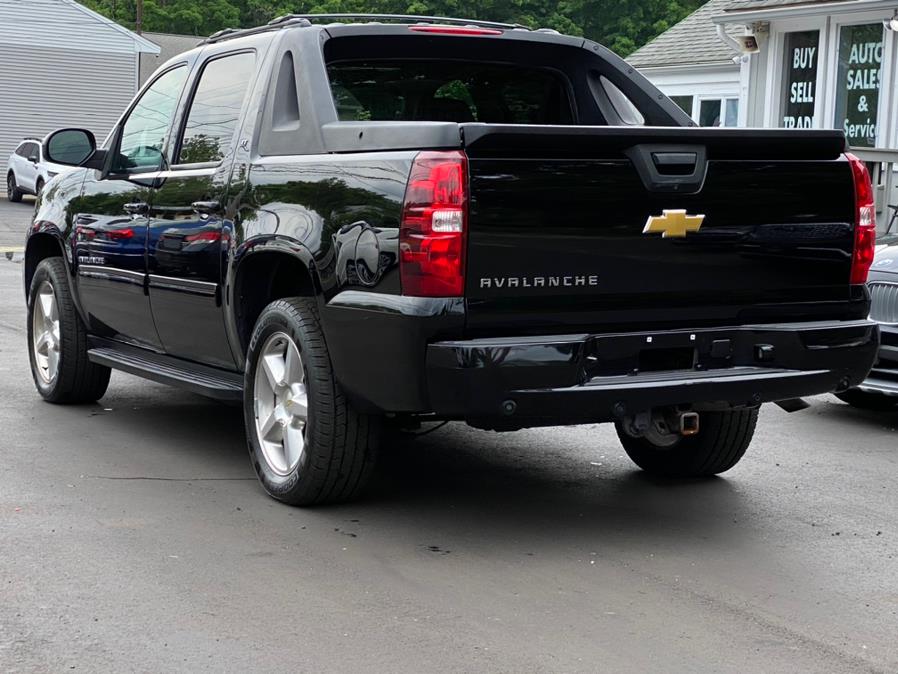 Used Chevrolet Avalanche 4WD Crew Cab LT 2012 | Lava Motors 2 Inc. Canton, Connecticut Used Chevrolet Avalanche 4WD Crew Cab LT 2012 | Lava Motors 2 Inc. Canton, Connecticut