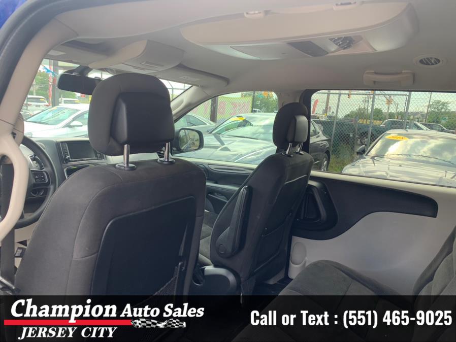 Used Dodge Grand Caravan SE Plus Wagon 2019 | Champion Auto Sales of JC. Jersey City, New Jersey Used Dodge Grand Caravan SE Plus Wagon 2019 | Champion Auto Sales of JC. Jersey City, New Jersey