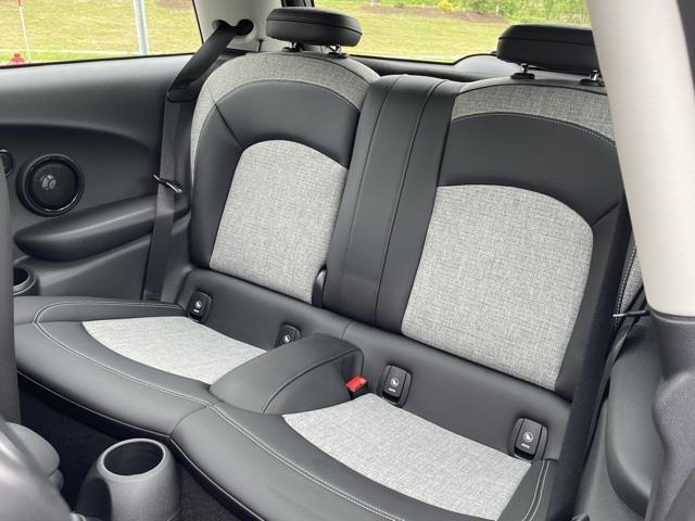 Used Mini Cooper Electric Signature Plus 2020 | Blasius of Danbury. Danbury, Connecticut Used Mini Cooper Electric Signature Plus 2020 | Blasius of Danbury. Danbury, Connecticut