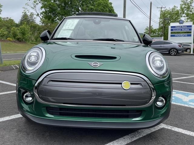 Used Mini Cooper Electric Signature Plus 2020 | Blasius of Danbury. Danbury, Connecticut Used Mini Cooper Electric Signature Plus 2020 | Blasius of Danbury. Danbury, Connecticut