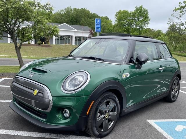 Used Mini Cooper Electric Signature Plus 2020 | Blasius of Danbury. Danbury, Connecticut Used Mini Cooper Electric Signature Plus 2020 | Blasius of Danbury. Danbury, Connecticut