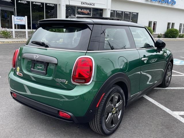 Used Mini Cooper Electric Signature Plus 2020 | Blasius of Danbury. Danbury, Connecticut Used Mini Cooper Electric Signature Plus 2020 | Blasius of Danbury. Danbury, Connecticut