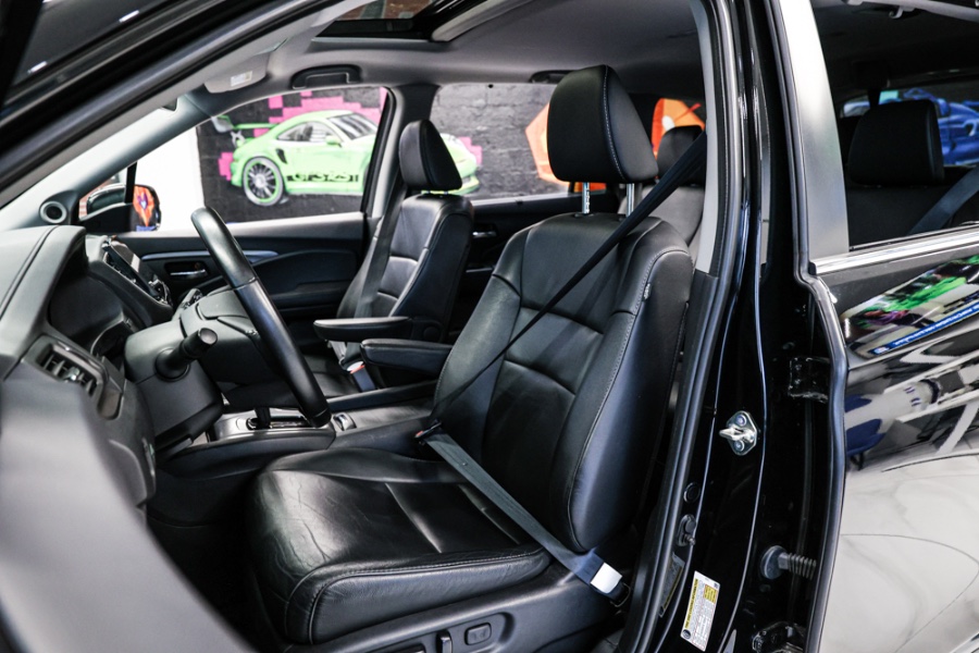 Used Honda Pilot EX-L AWD 2020 | 26 Motors Long Island. ELMONT, New York Used Honda Pilot EX-L AWD 2020 | 26 Motors Long Island. ELMONT, New York