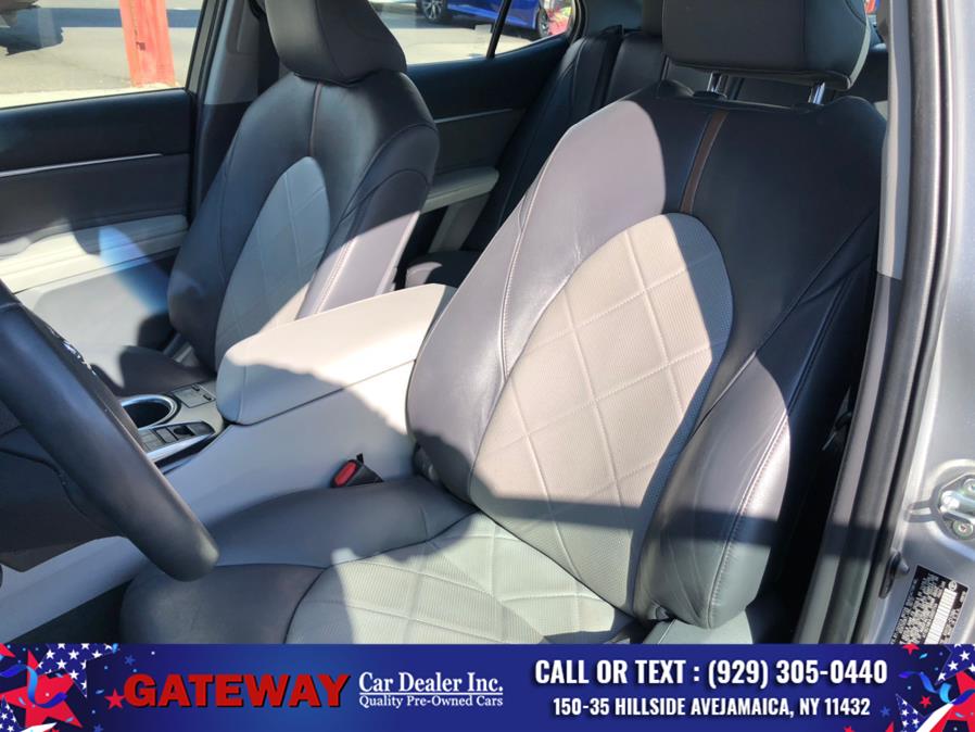2018 Toyota Camry XLE V6 Auto (Natl), available for sale in Jamaica, New York | Gateway Car Dealer Inc. Jamaica, New York 2018 Toyota Camry XLE V6 Auto (Natl), available for sale in Jamaica, New York | Gateway Car Dealer Inc. Jamaica, New York