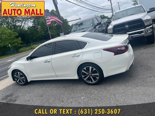 Used Nissan Altima 2.5 Sedan SR 2017 | Huntington Auto Mall. Huntington Station, New York Used Nissan Altima 2.5 Sedan SR 2017 | Huntington Auto Mall. Huntington Station, New York