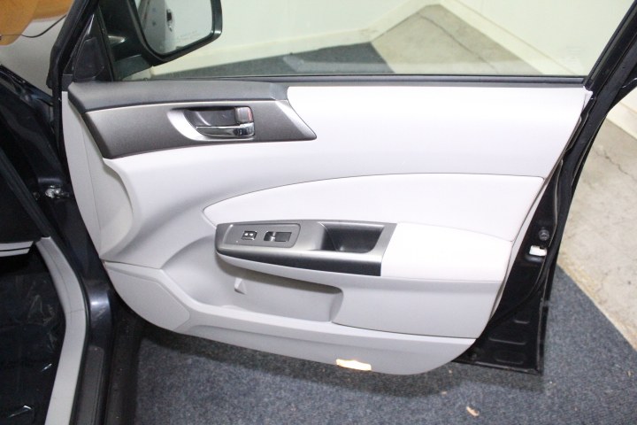 Used Subaru Forester 4dr Auto 2.5X Touring 2011 | New England Auto Sales LLC. Plainville, Connecticut Used Subaru Forester 4dr Auto 2.5X Touring 2011 | New England Auto Sales LLC. Plainville, Connecticut