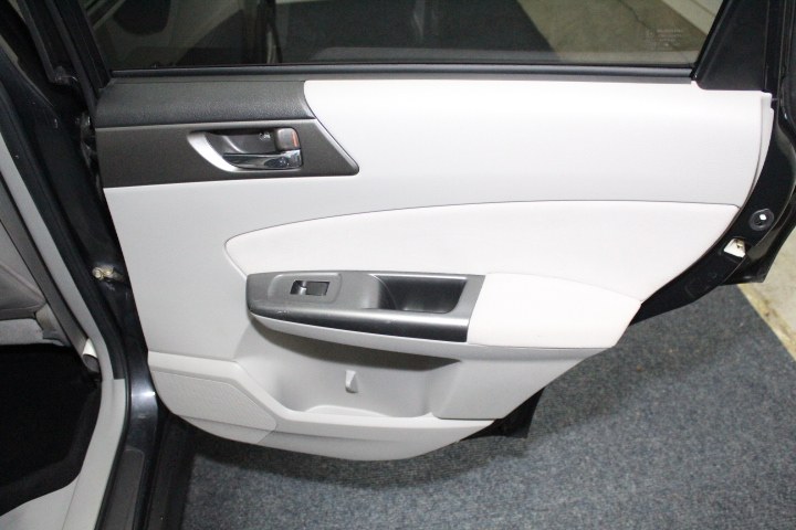 Used Subaru Forester 4dr Auto 2.5X Touring 2011 | New England Auto Sales LLC. Plainville, Connecticut Used Subaru Forester 4dr Auto 2.5X Touring 2011 | New England Auto Sales LLC. Plainville, Connecticut