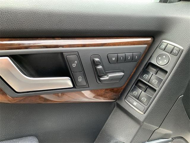 2014 Mercedes-benz Glk GLK 350, available for sale in Stratford, Connecticut | Wiz Leasing Inc. Stratford, Connecticut 2014 Mercedes-benz Glk GLK 350, available for sale in Stratford, Connecticut | Wiz Leasing Inc. Stratford, Connecticut