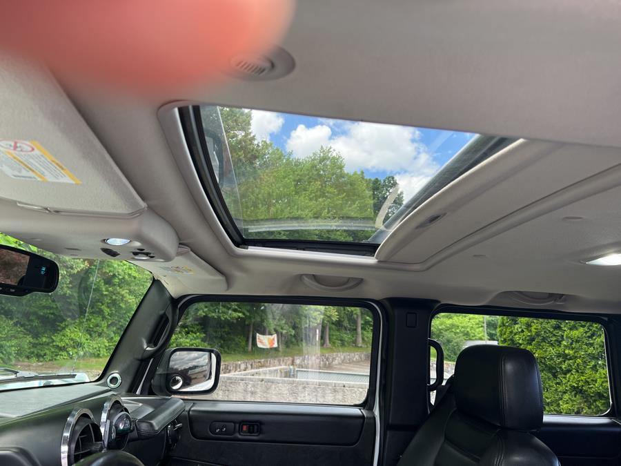 Used HUMMER H2 4dr Wgn 4WD SUT 2006 | Tony's Auto Sales. Waterbury, Connecticut Used HUMMER H2 4dr Wgn 4WD SUT 2006 | Tony's Auto Sales. Waterbury, Connecticut