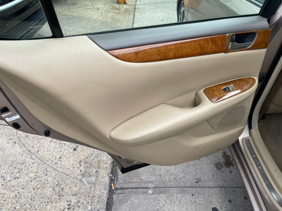 2005 Lexus ES 330 4dr Sdn, available for sale in Jamaica, New York | Sylhet Motors Inc.. Jamaica, New York 2005 Lexus ES 330 4dr Sdn, available for sale in Jamaica, New York | Sylhet Motors Inc.. Jamaica, New York