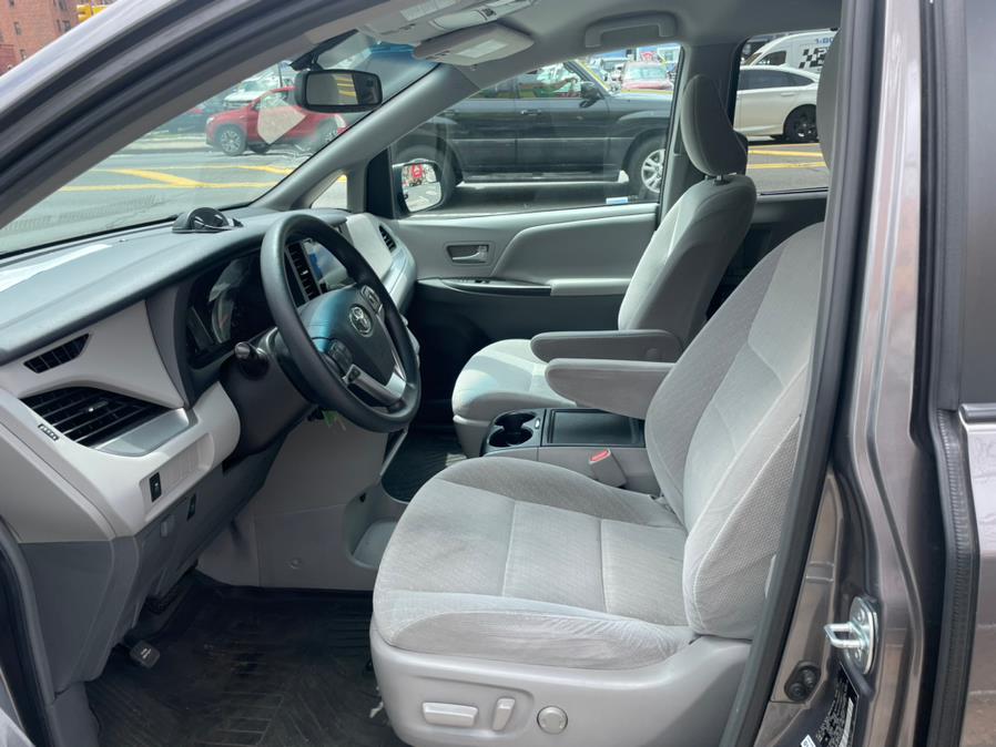 Used Toyota Sienna LE 8-Passenger (Natl) 2017 | Sylhet Motors Inc.. Jamaica, New York Used Toyota Sienna LE 8-Passenger (Natl) 2017 | Sylhet Motors Inc.. Jamaica, New York