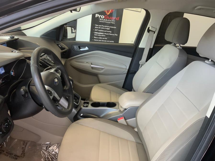 2013 Ford Escape FWD 4dr SE, available for sale in Hartford, Connecticut | Franklin Motors Auto Sales LLC. Hartford, Connecticut 2013 Ford Escape FWD 4dr SE, available for sale in Hartford, Connecticut | Franklin Motors Auto Sales LLC. Hartford, Connecticut