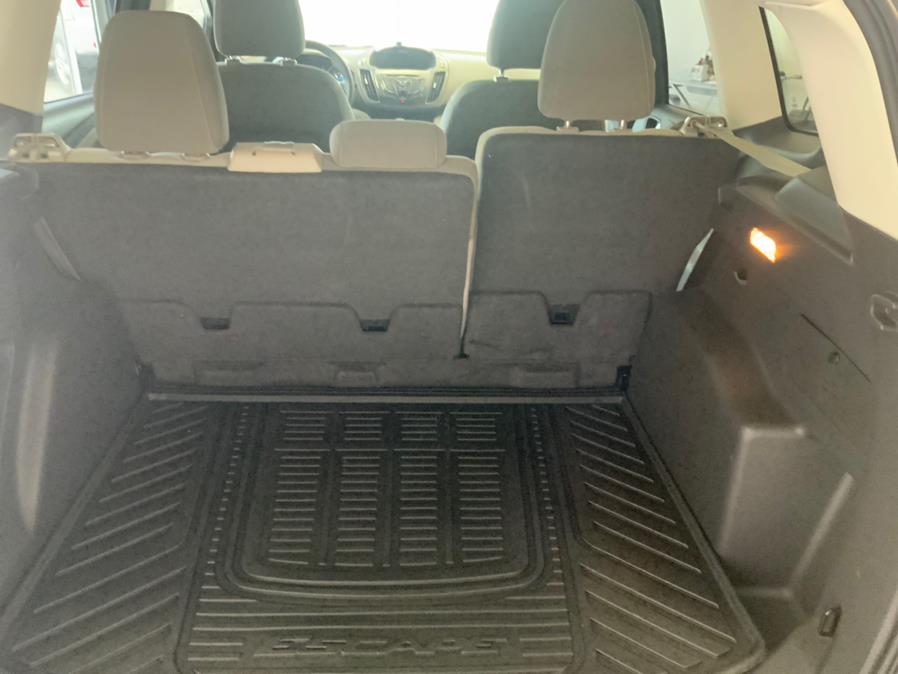 2013 Ford Escape FWD 4dr SE, available for sale in Hartford, Connecticut | Franklin Motors Auto Sales LLC. Hartford, Connecticut 2013 Ford Escape FWD 4dr SE, available for sale in Hartford, Connecticut | Franklin Motors Auto Sales LLC. Hartford, Connecticut