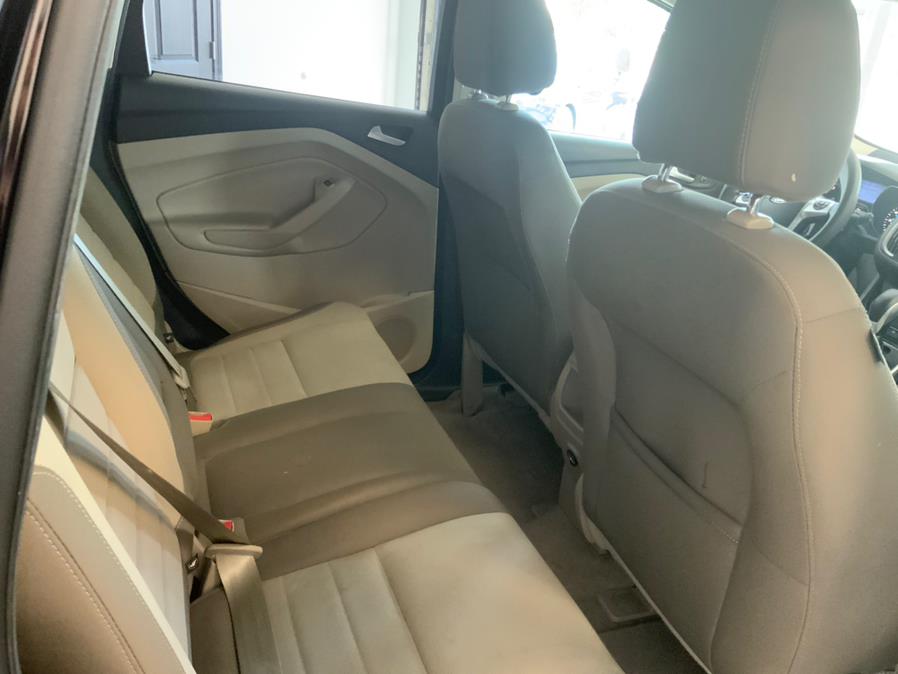 2013 Ford Escape FWD 4dr SE, available for sale in Hartford, Connecticut | Franklin Motors Auto Sales LLC. Hartford, Connecticut 2013 Ford Escape FWD 4dr SE, available for sale in Hartford, Connecticut | Franklin Motors Auto Sales LLC. Hartford, Connecticut