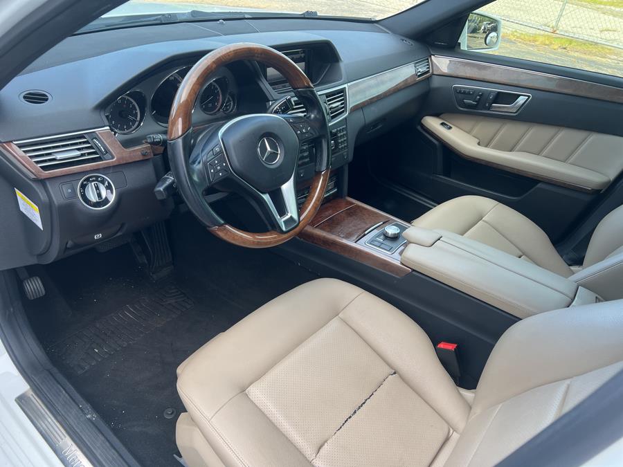 Used Mercedes-Benz E-Class 4dr Sdn E350 Luxury 4MATIC *Ltd Avail* 2013 | Dealertown Auto Wholesalers. Milford, Connecticut Used Mercedes-Benz E-Class 4dr Sdn E350 Luxury 4MATIC *Ltd Avail* 2013 | Dealertown Auto Wholesalers. Milford, Connecticut