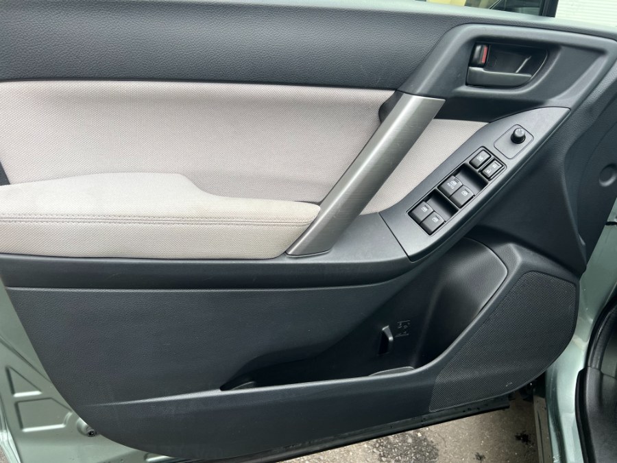 Used Subaru Forester 4dr CVT 2.5i Premium PZEV 2015 | Bristol Auto Center LLC. Bristol, Connecticut Used Subaru Forester 4dr CVT 2.5i Premium PZEV 2015 | Bristol Auto Center LLC. Bristol, Connecticut