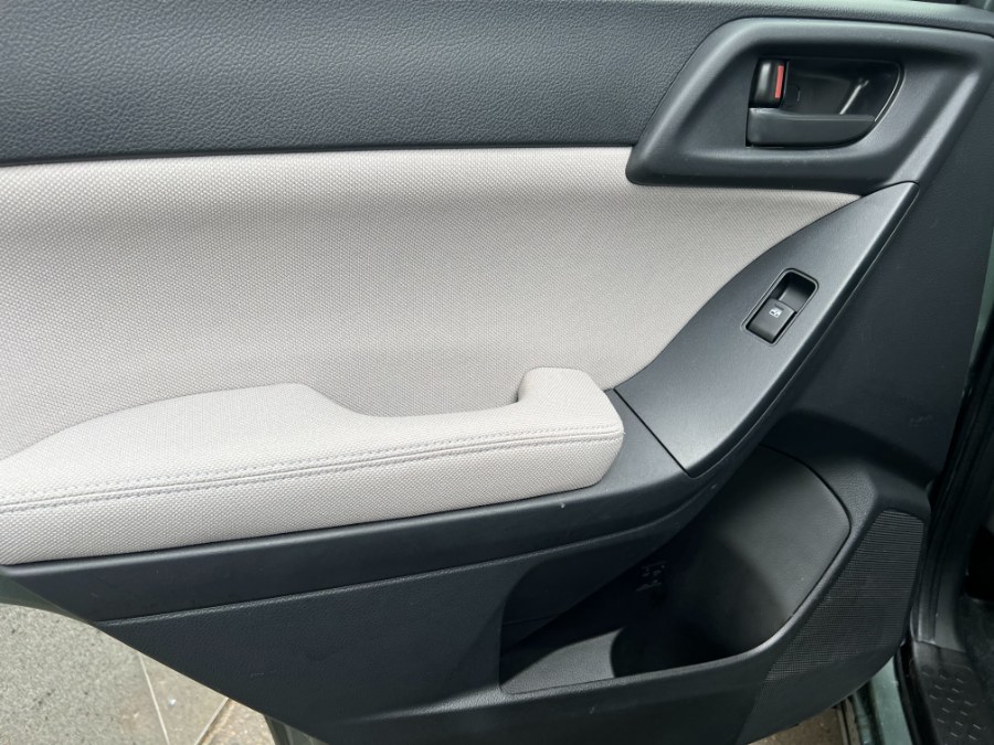 Used Subaru Forester 4dr CVT 2.5i Premium PZEV 2015 | Bristol Auto Center LLC. Bristol, Connecticut Used Subaru Forester 4dr CVT 2.5i Premium PZEV 2015 | Bristol Auto Center LLC. Bristol, Connecticut