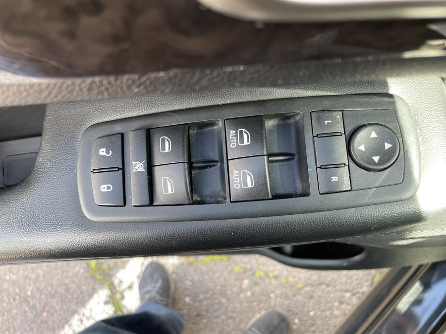 2012 Jeep Grand Cherokee 4WD 4dr Laredo, available for sale in Hartford, Connecticut | Lex Autos LLC. Hartford, Connecticut 2012 Jeep Grand Cherokee 4WD 4dr Laredo, available for sale in Hartford, Connecticut | Lex Autos LLC. Hartford, Connecticut